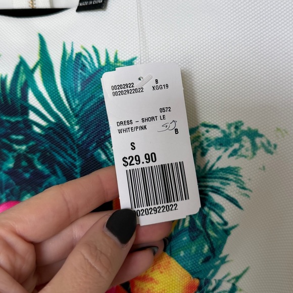 Forever 21 White Floral Short Sleeve Mini Dress - Picture 6 of 10